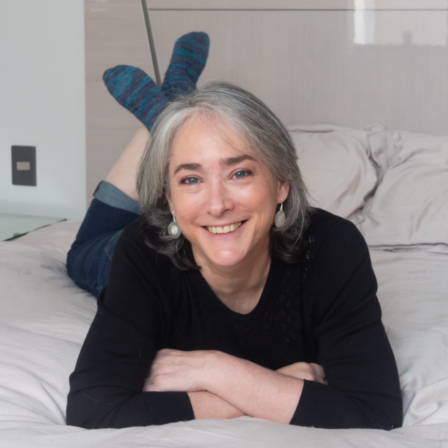 PATRÓN DE TEJIDO medias vainilla - Palitos circulares